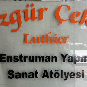 Luthier Özgür Çekiç - Ud Enstrüman Yapımı & Sanat Atölyesi